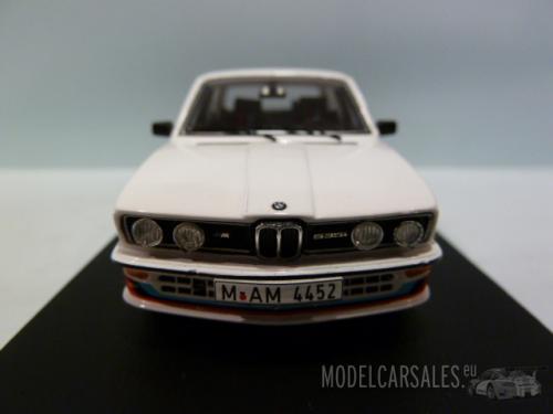 BMW M535i (e12)