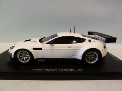 Aston Martin Vantage LM